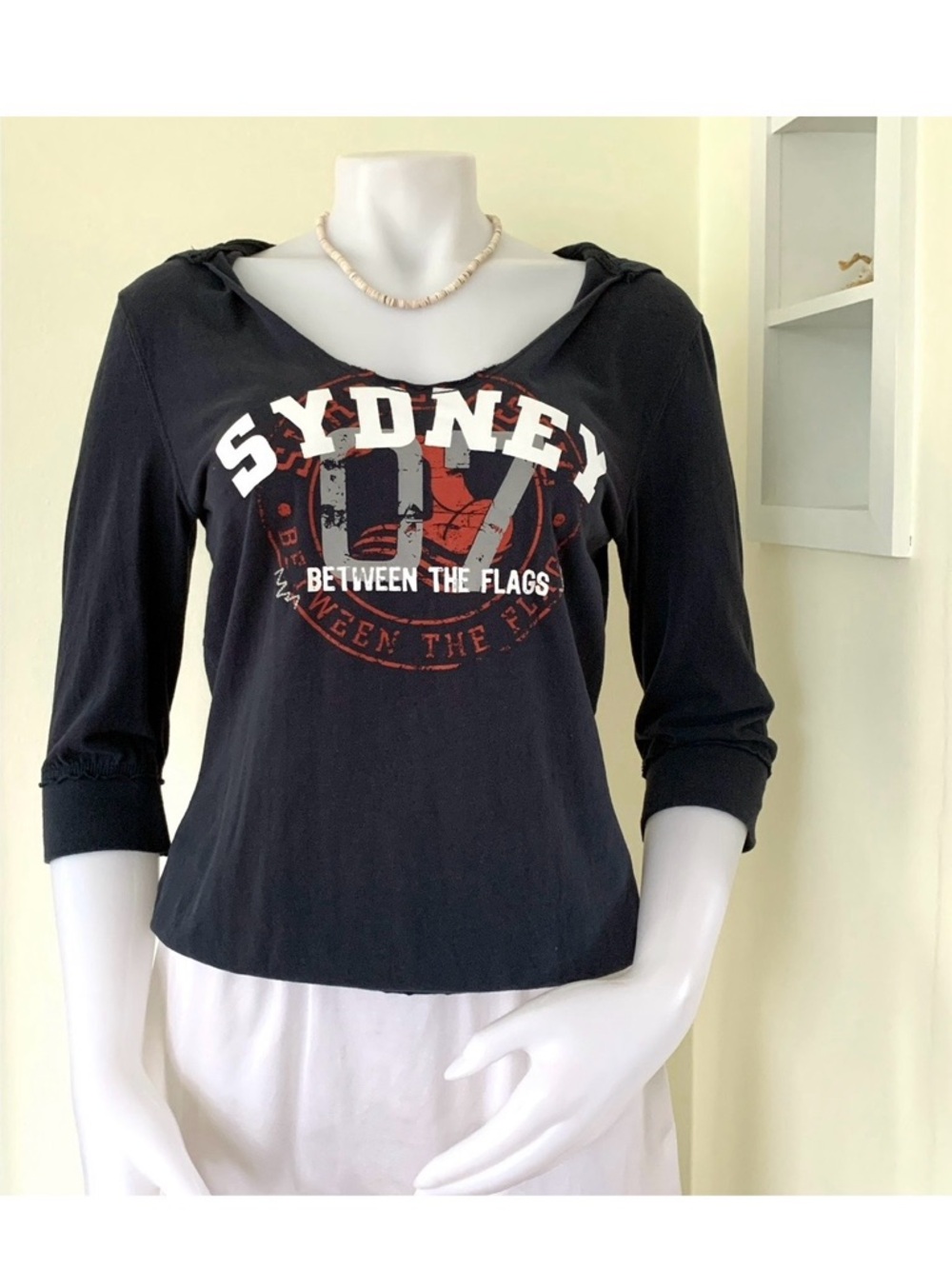 dark navy blue with white Sydney graphic 3/4 sleeve hoodie